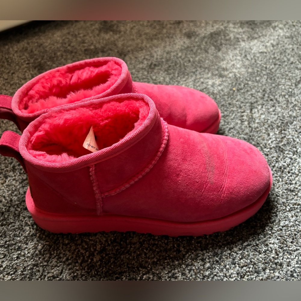 Classic Ultra Mini UGG boots